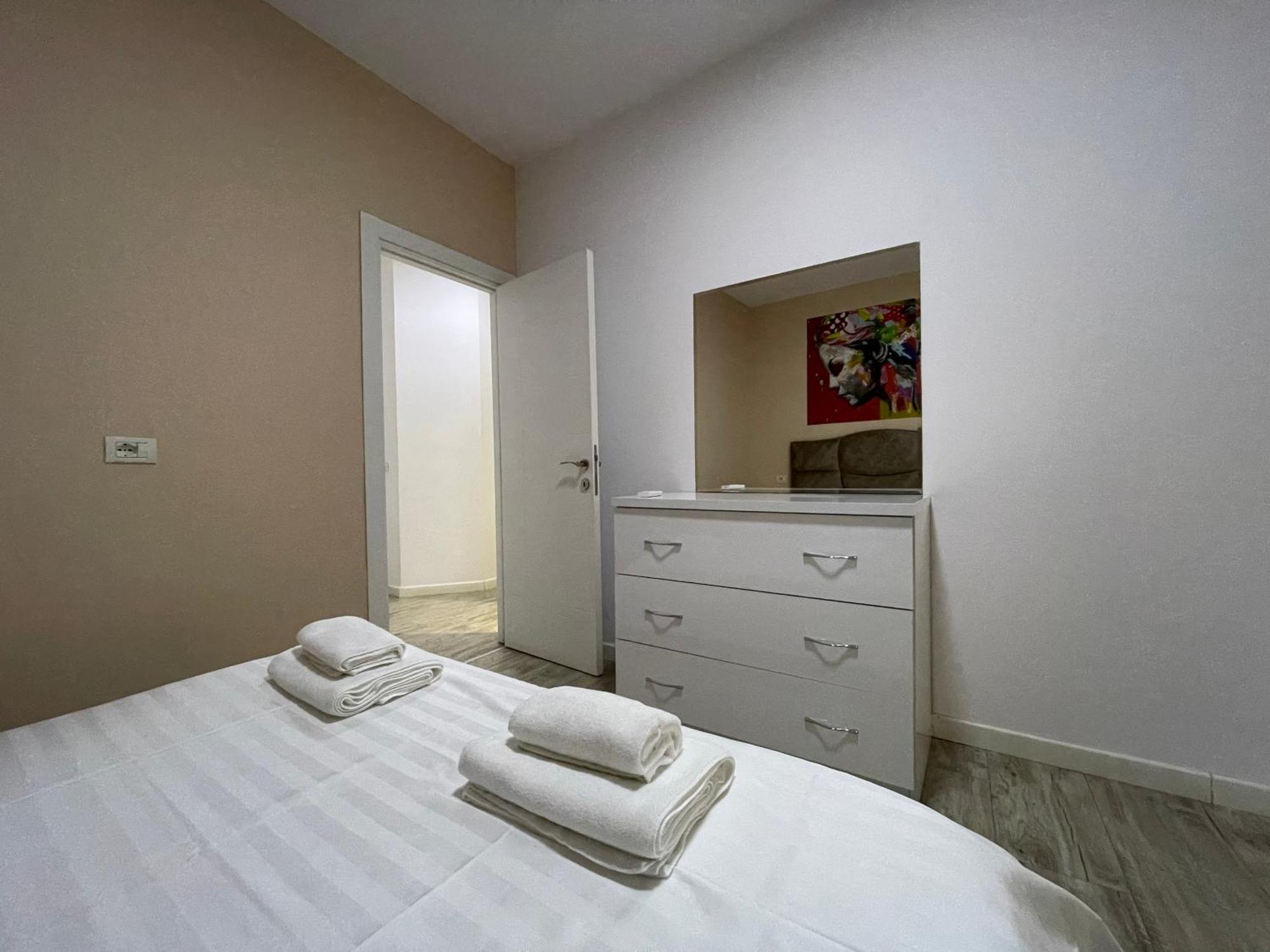 Boutique One Bedroom Apartment *